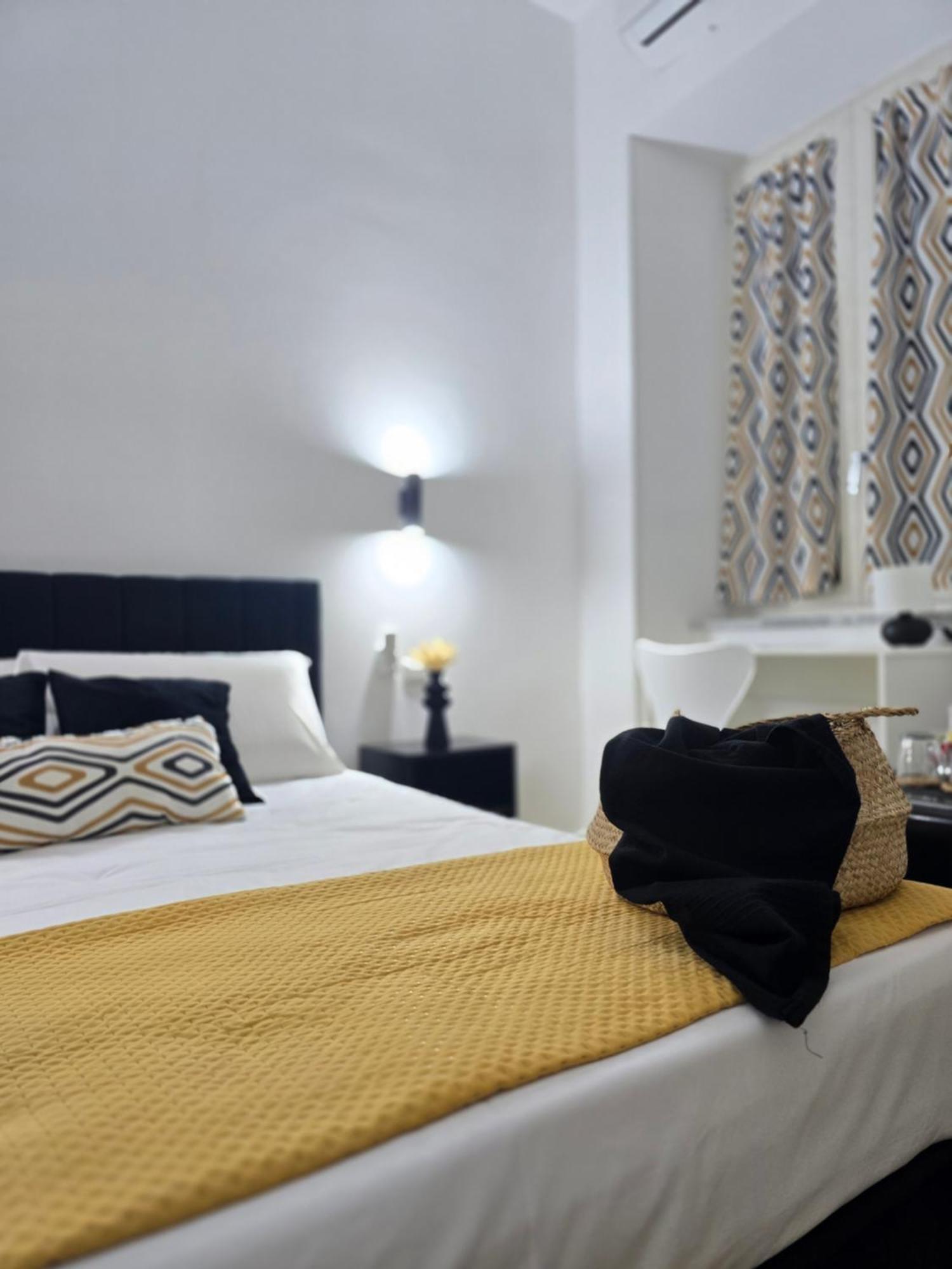 Ventre Luxury Rooms Naples Exterior photo